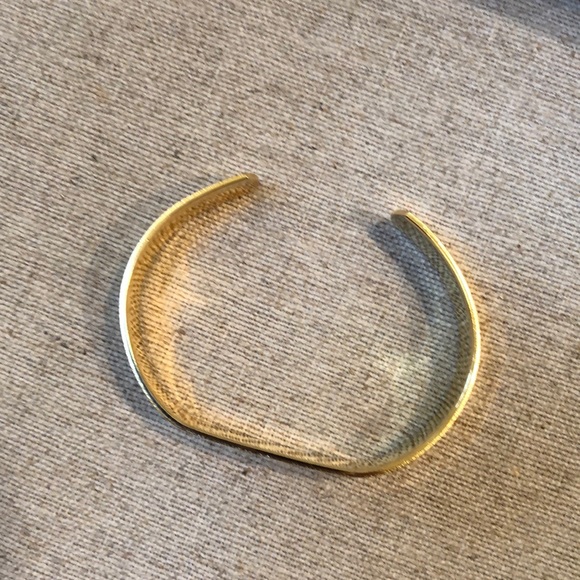 Cuff - Picture 2 of 4